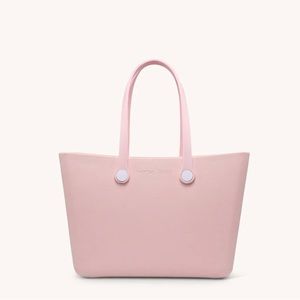 Carrie All Versa I interchangeable tote.